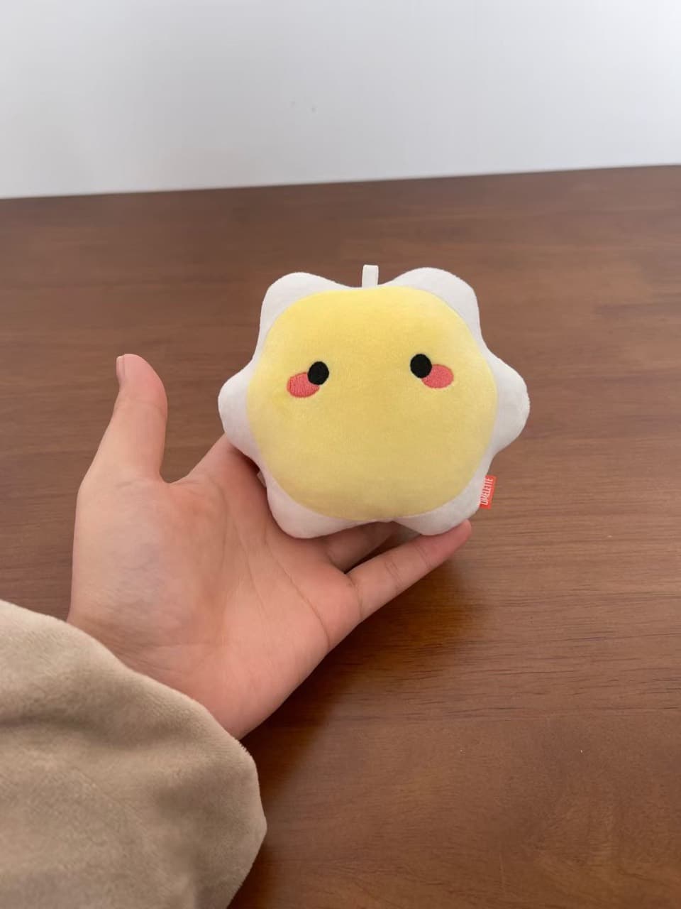 Novelty fried egg flower plush toy